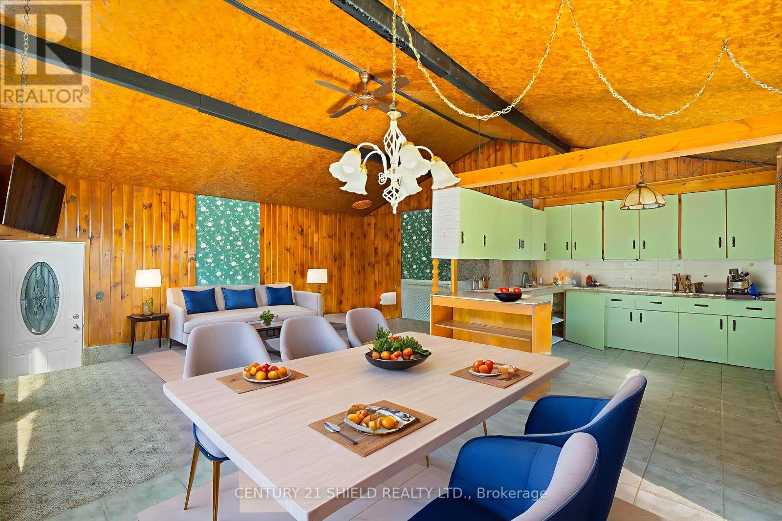 6261 - 911 - 6259 67th Avenue