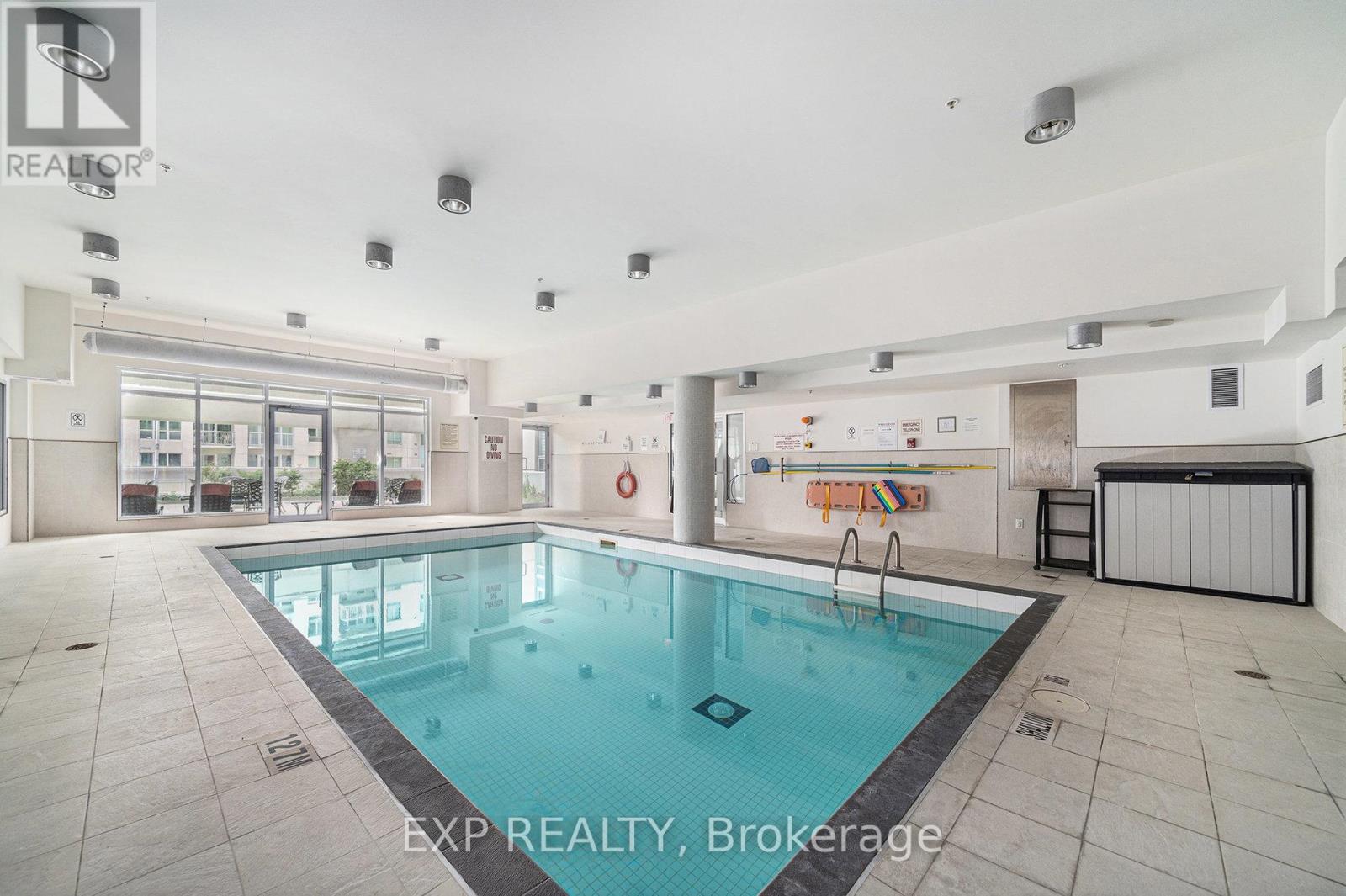 2509 - 242 Rideau Street