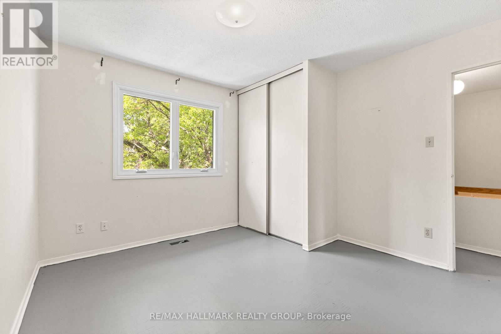 55 River Garden Private