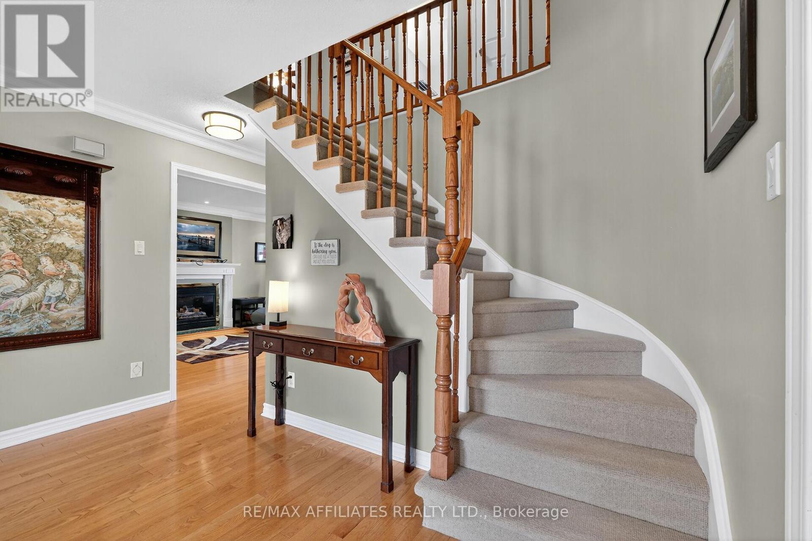 560 Falwyn Crescent