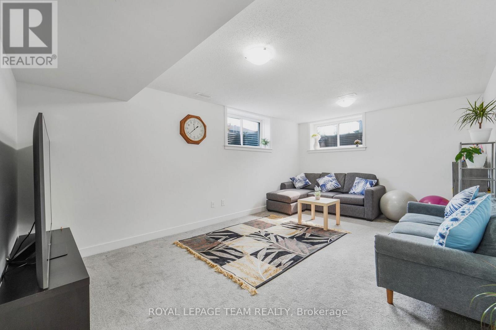 91 Heirloom Street