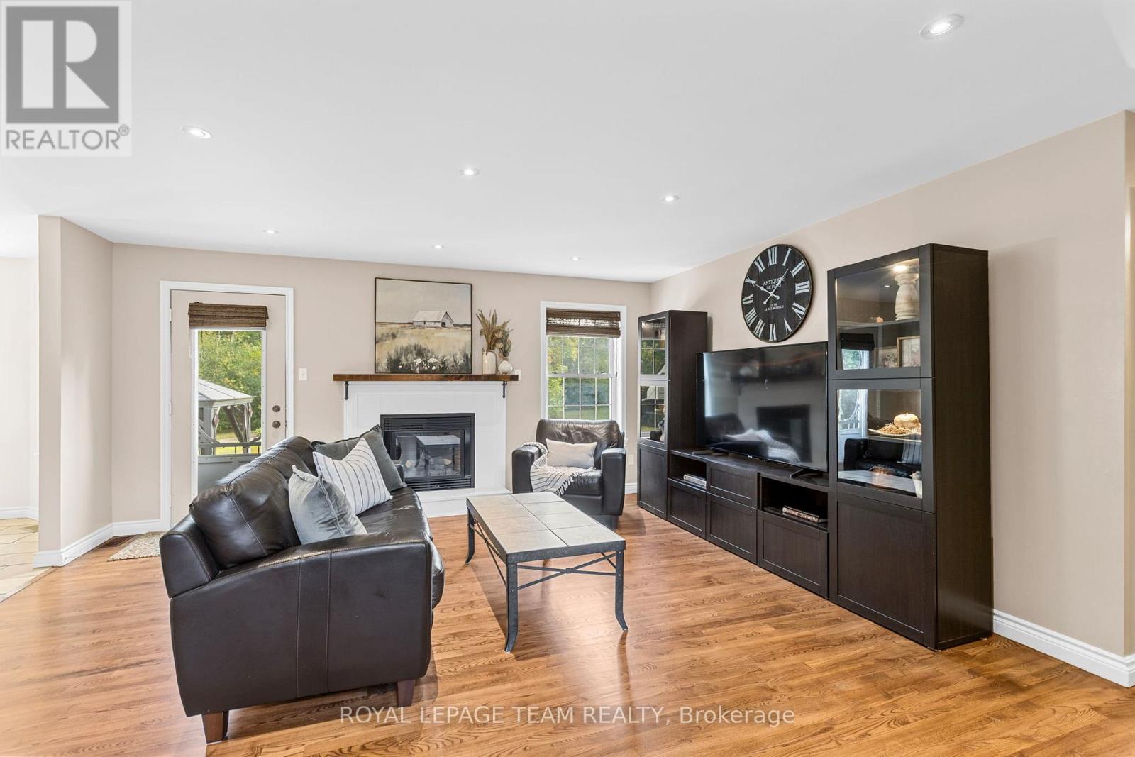 15 Empress Drive