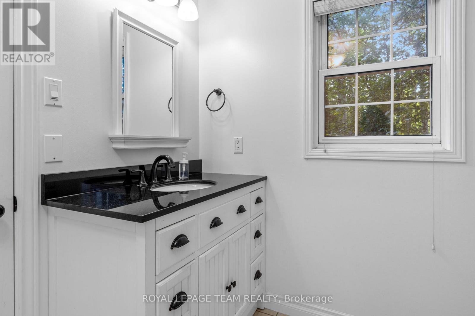 15 Empress Drive