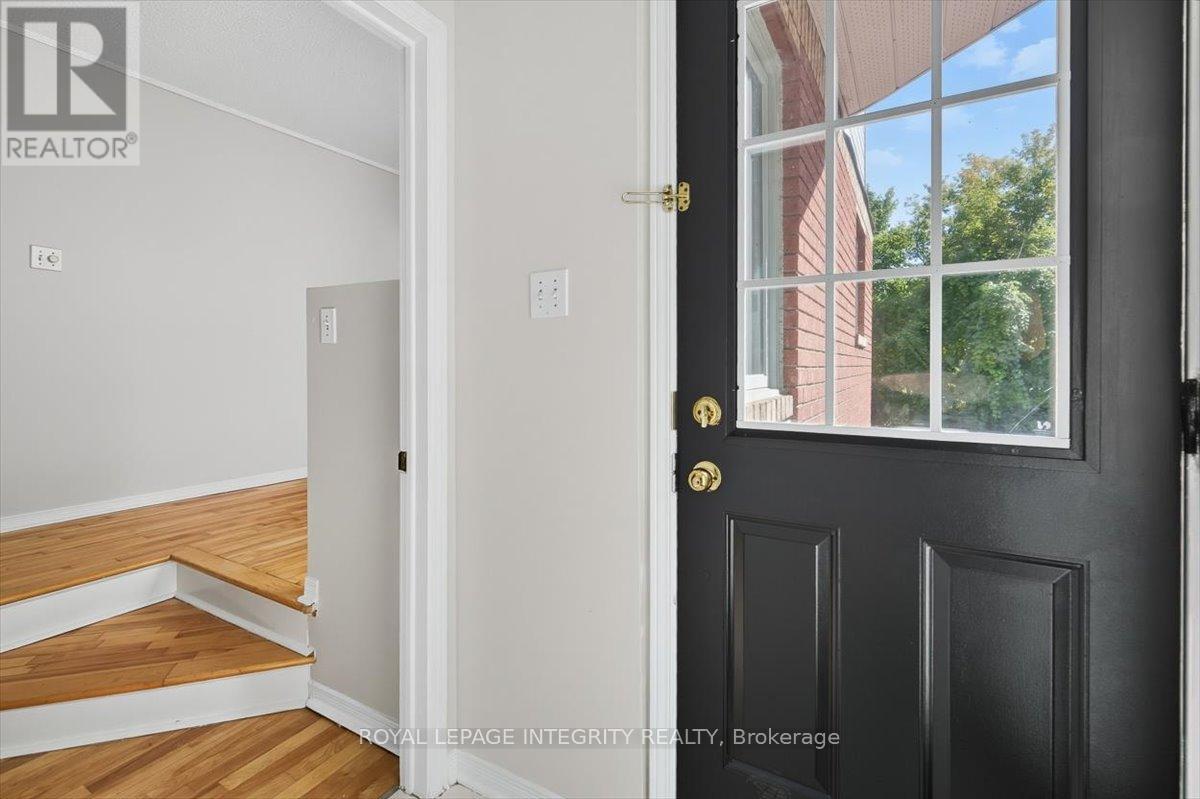 4 - 2949 Richmond Road
