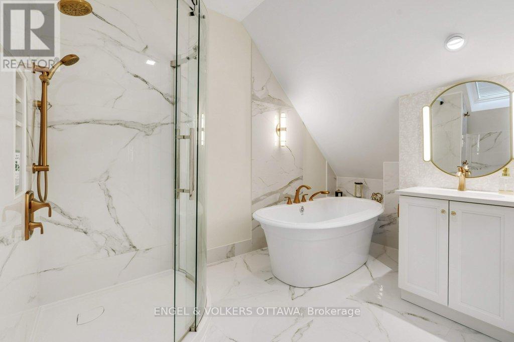 386 Ashbury Road