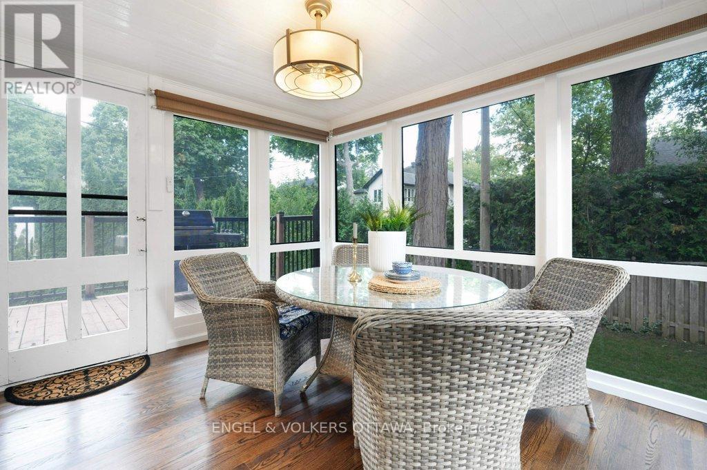 386 Ashbury Road
