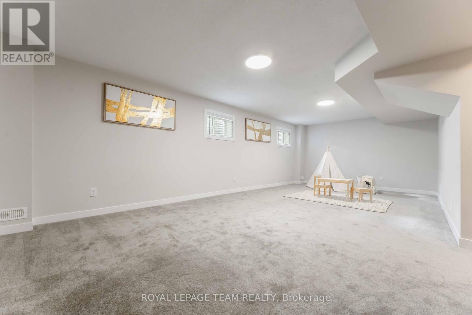 3040 Travertine Way