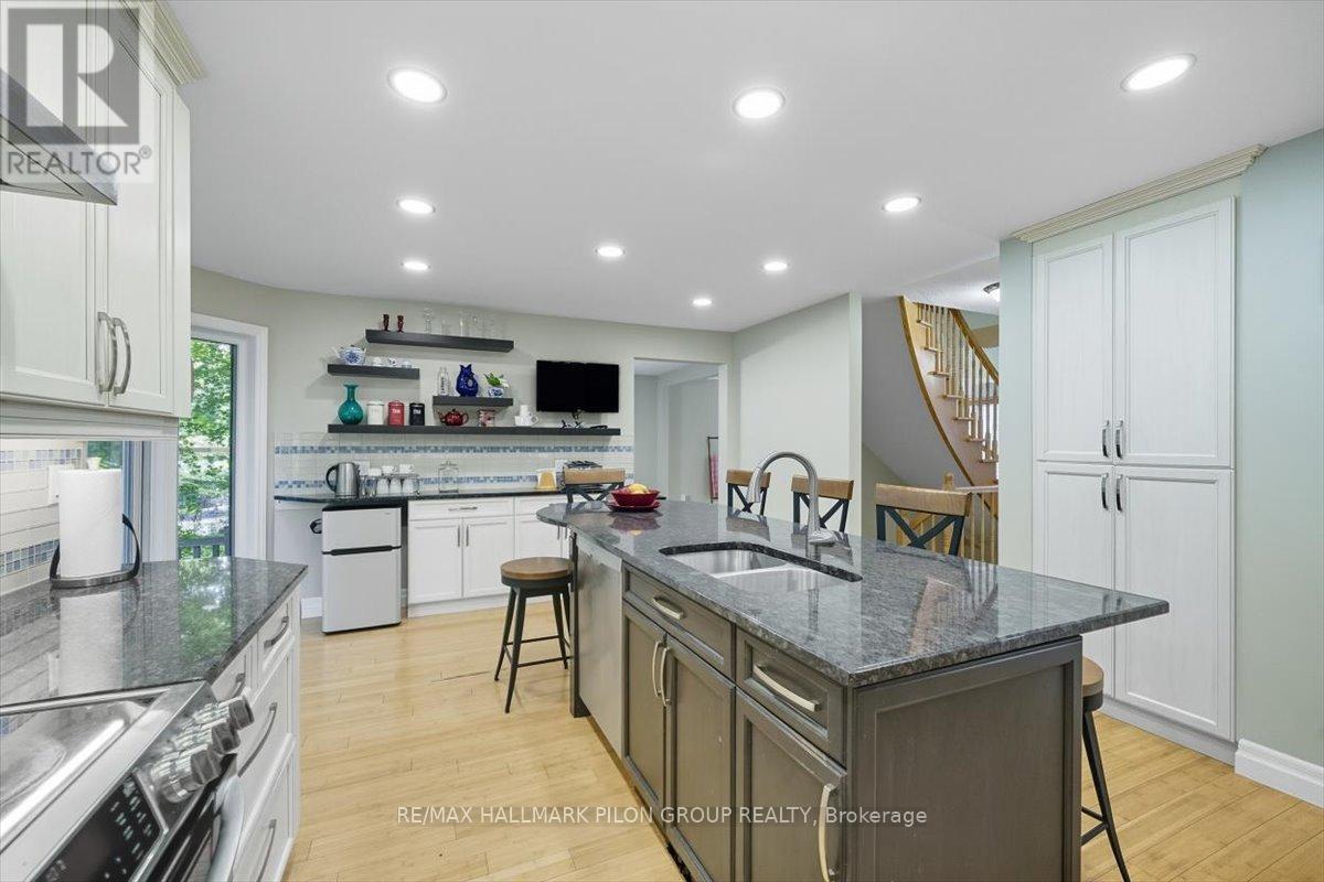 2963 Turquoise Crescent