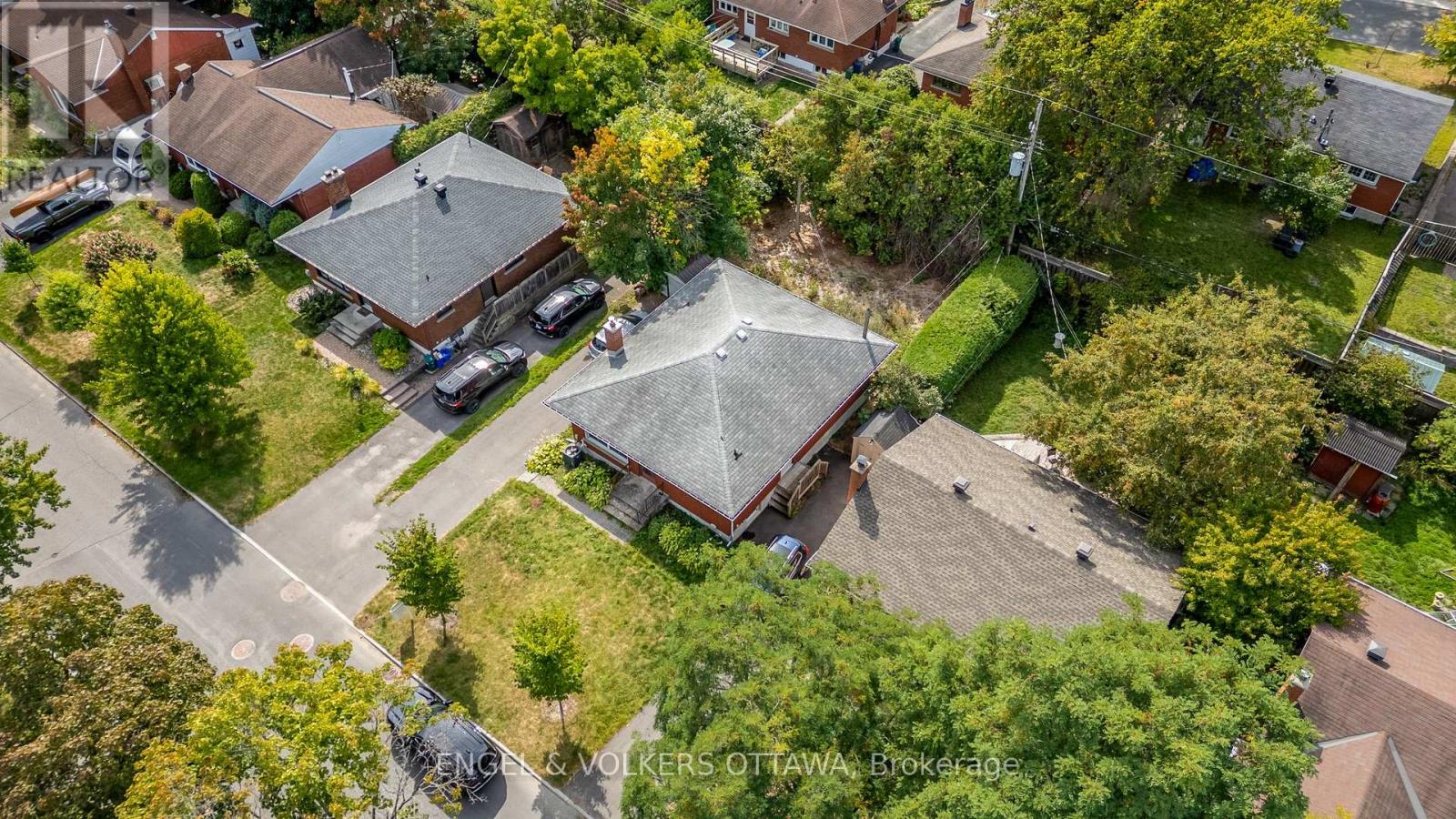 942 Arkell Street