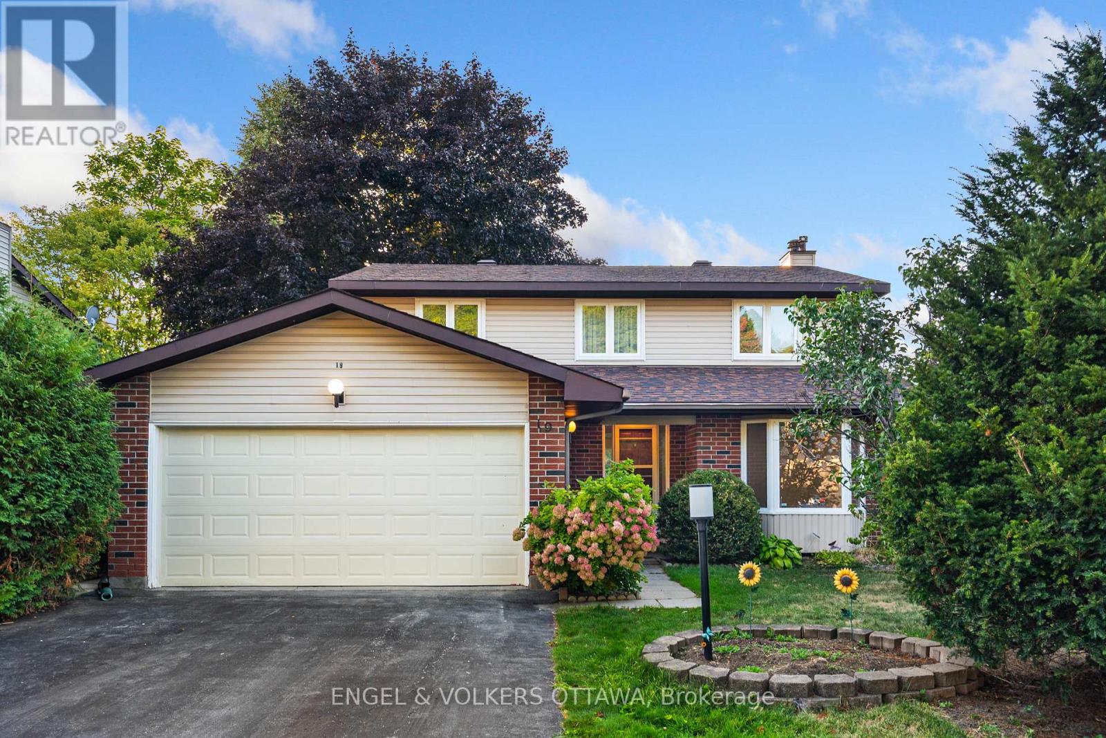 19 Mcclure Crescent