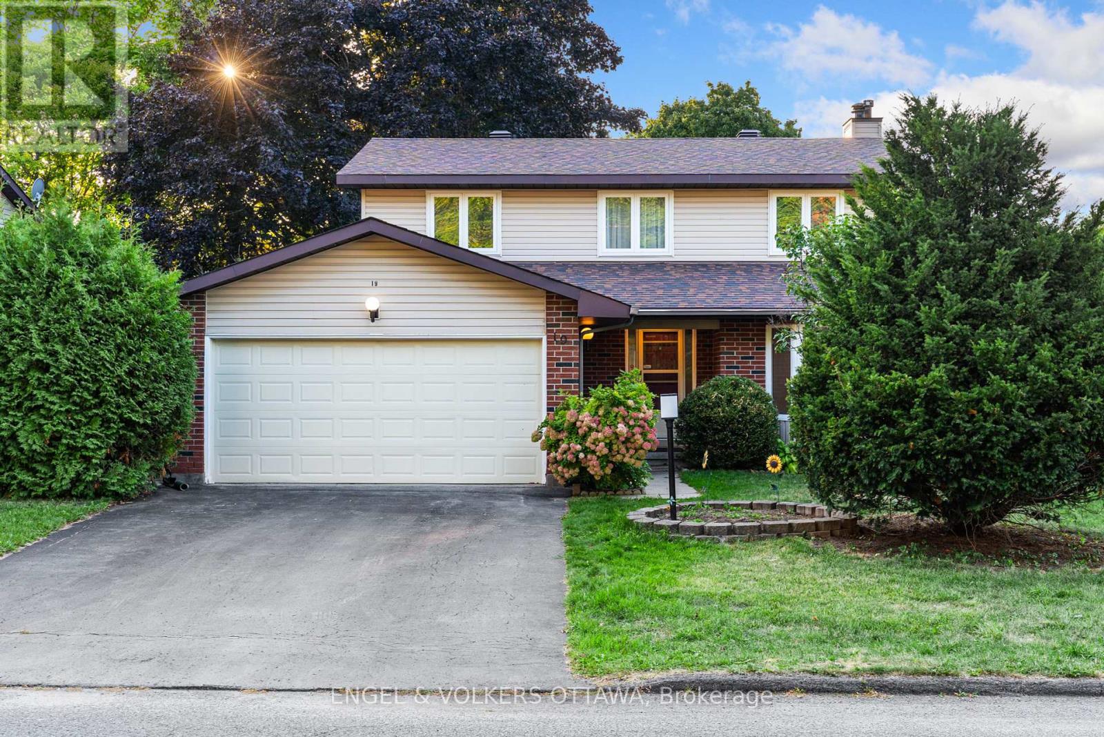 19 Mcclure Crescent