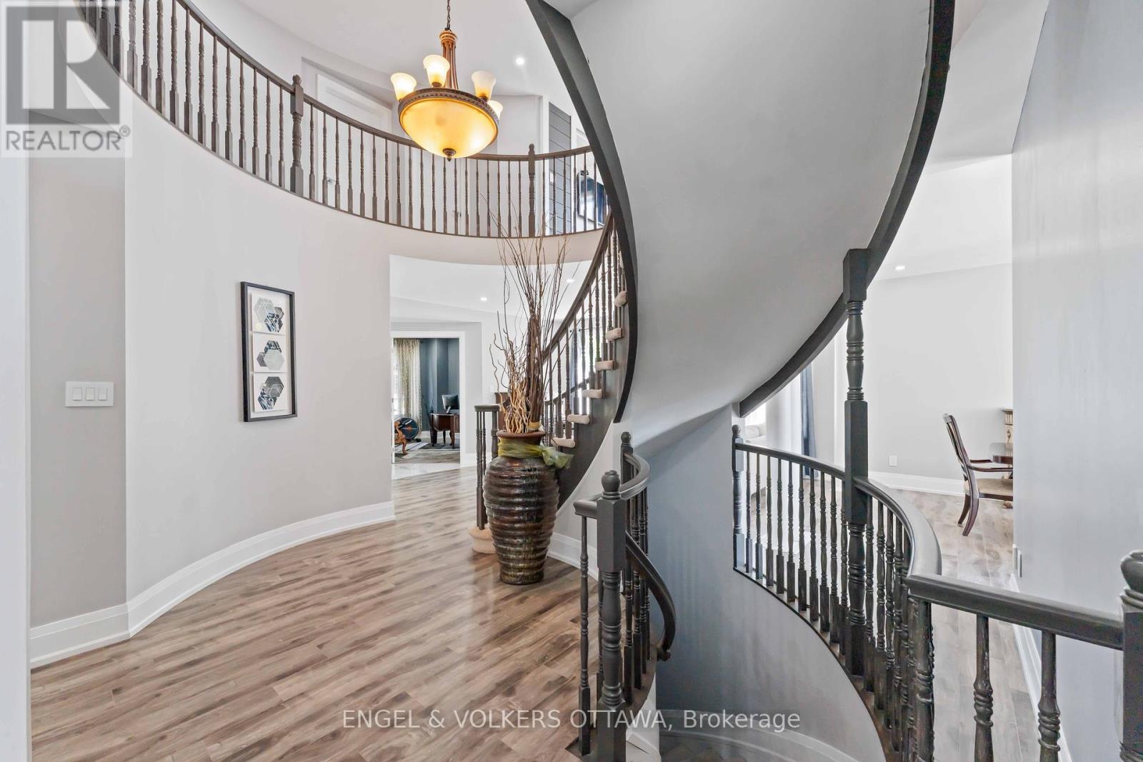 774 Scala Avenue