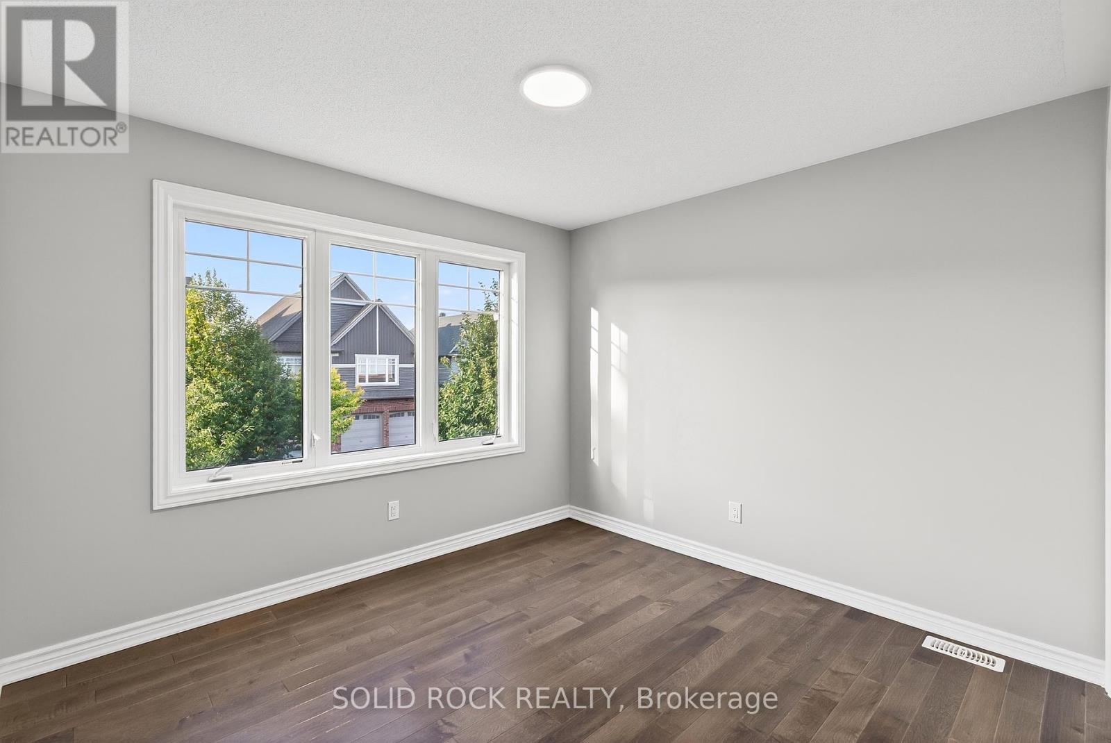 520 Elm Park Avenue