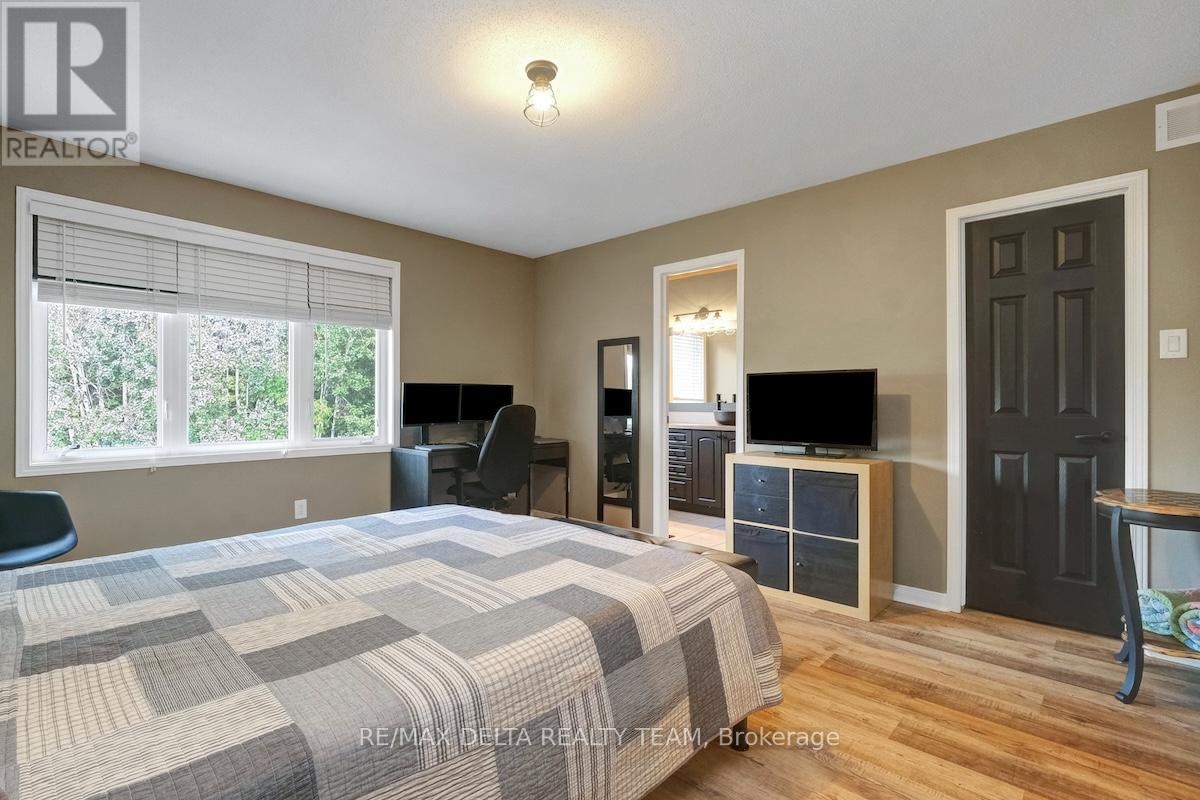 244 Parkrose Private