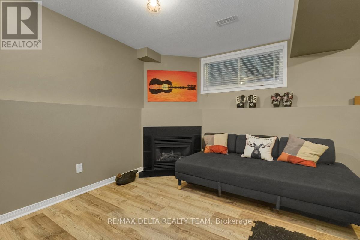 244 Parkrose Private