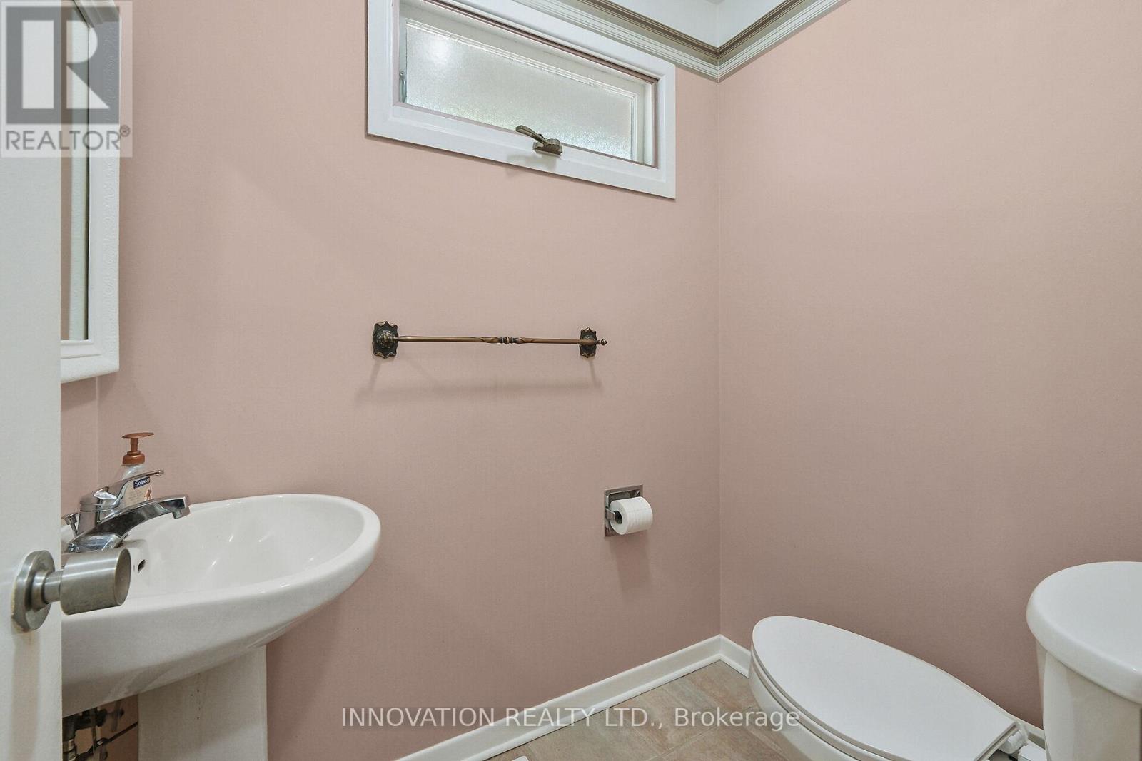 14 Chimo Drive