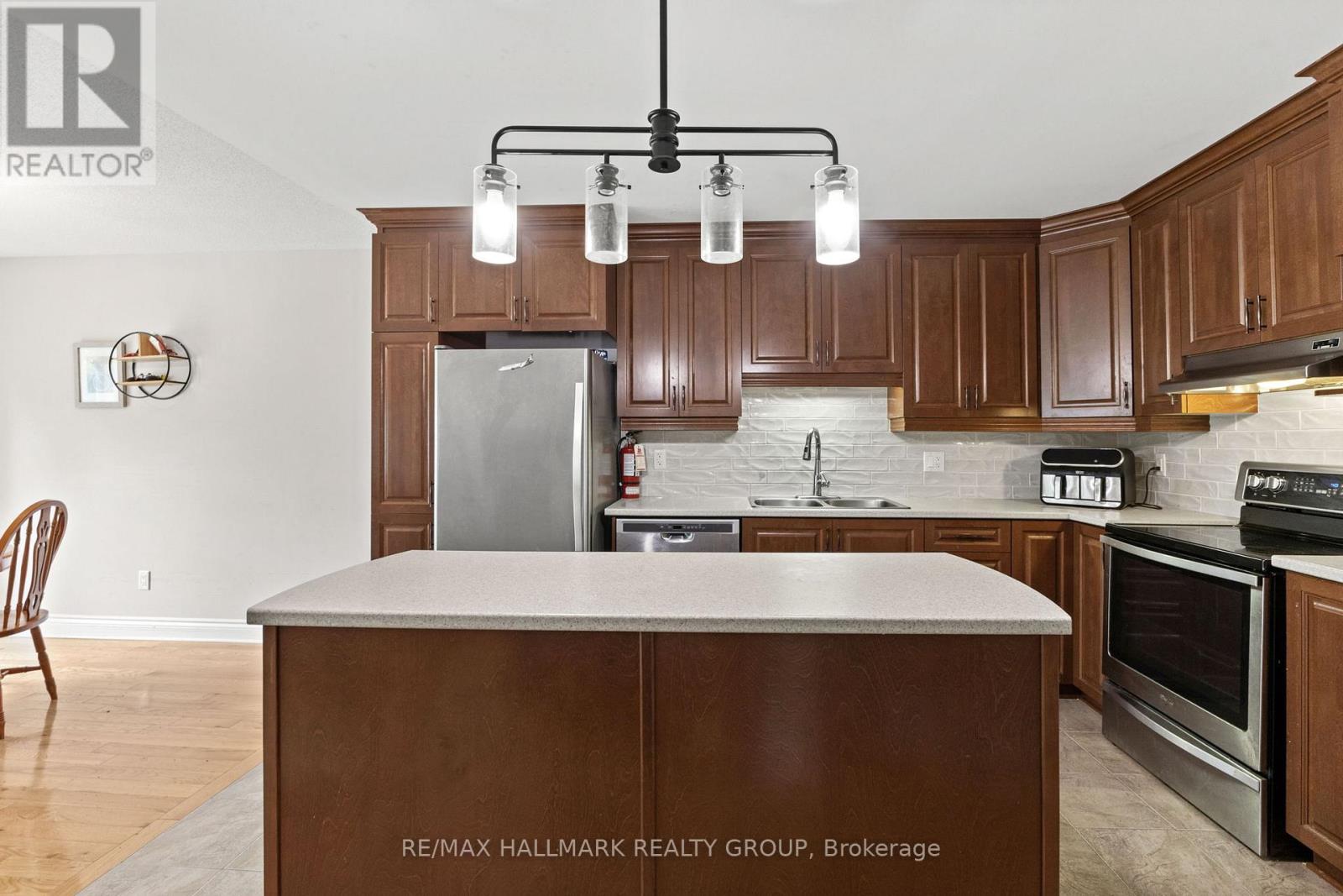 2309 Marble Crescent