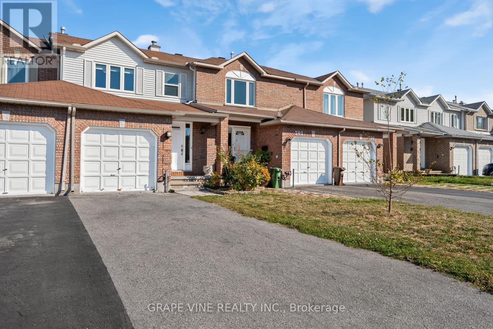 204 Hunterswood Crescent