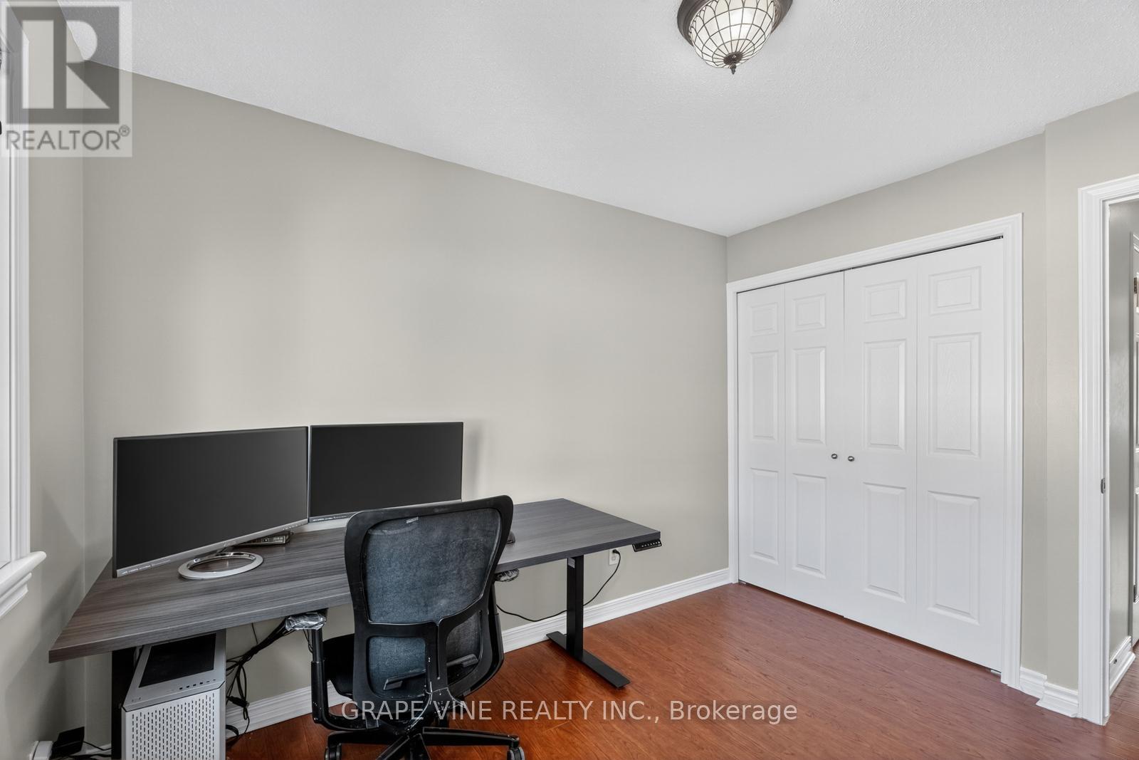 204 Hunterswood Crescent