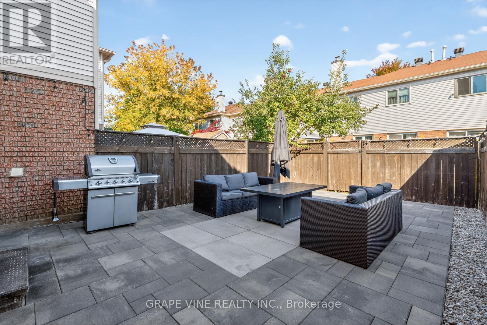 204 Hunterswood Crescent