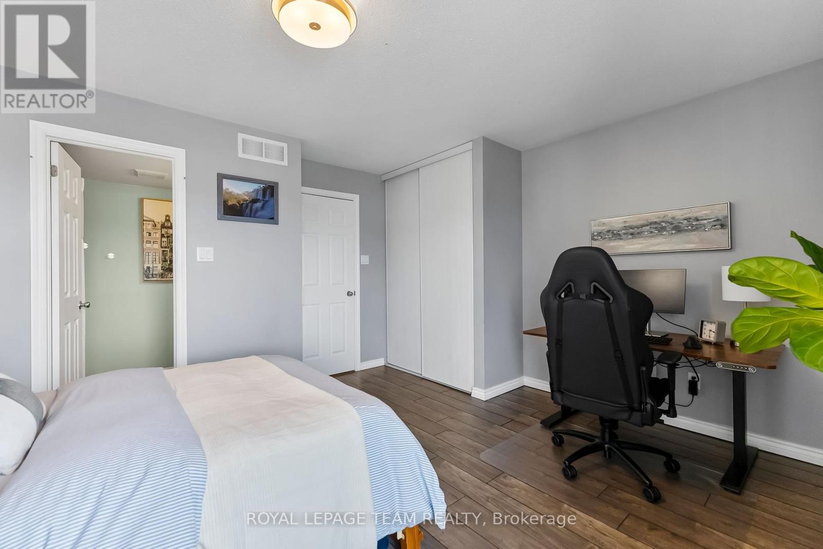 368 Crownridge Drive