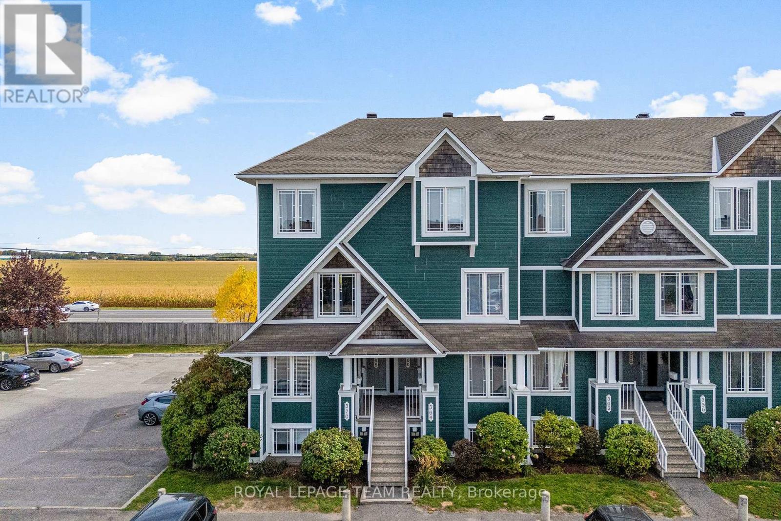 368 Crownridge Drive