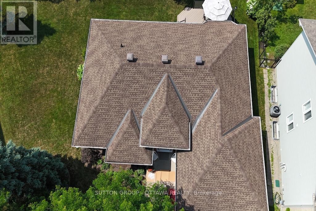 18 Sirocco Crescent