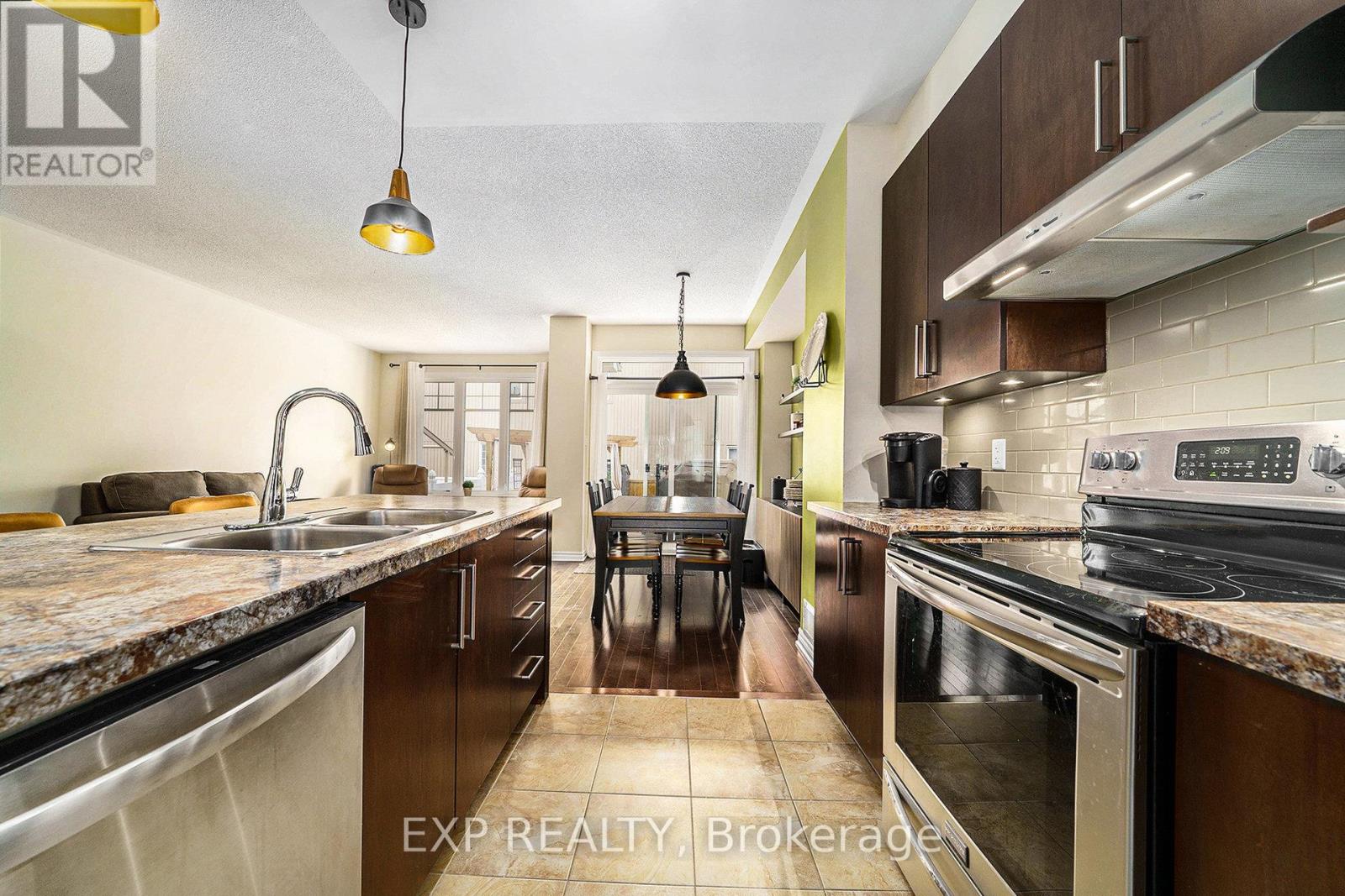 203 Brambling Way