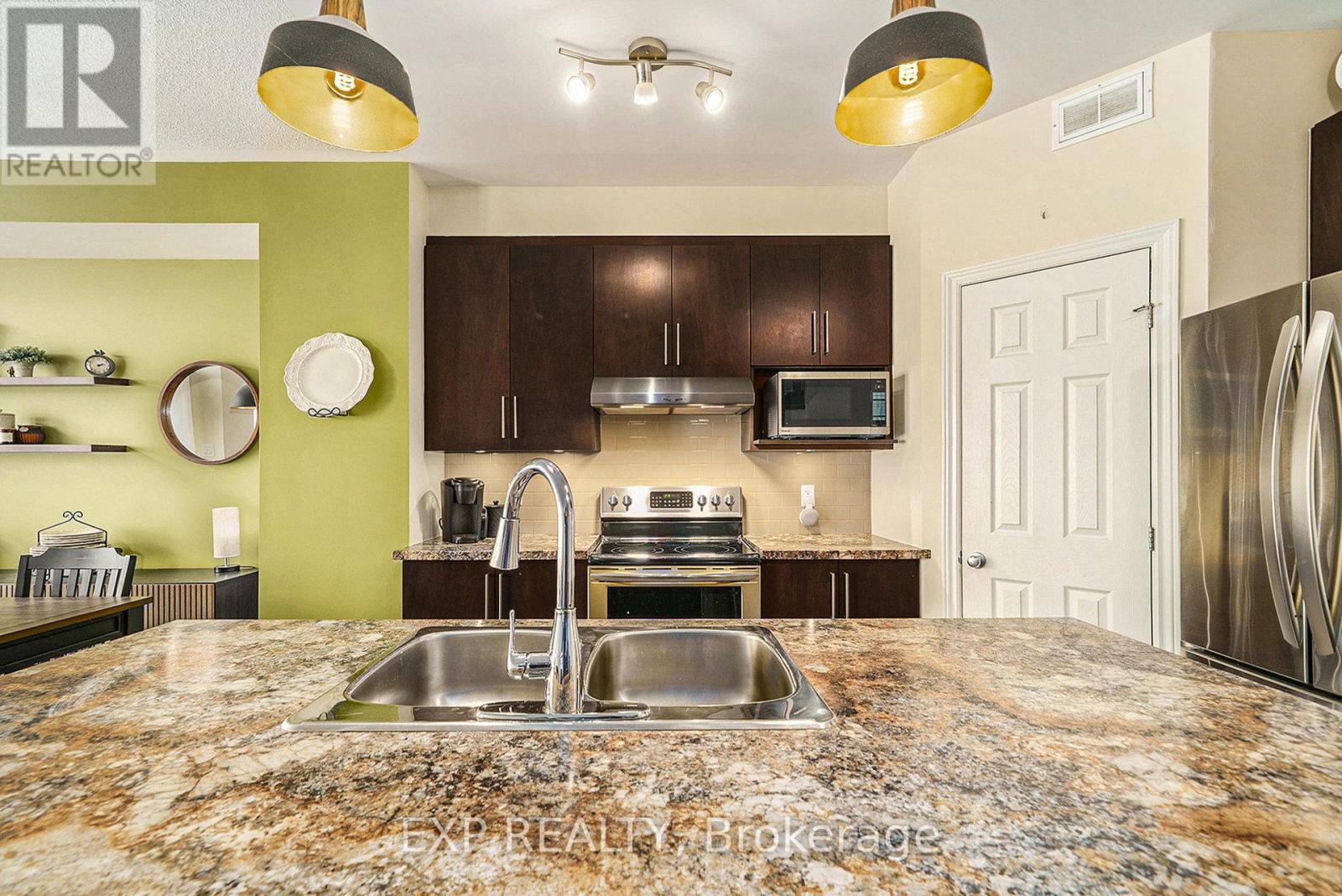 203 Brambling Way