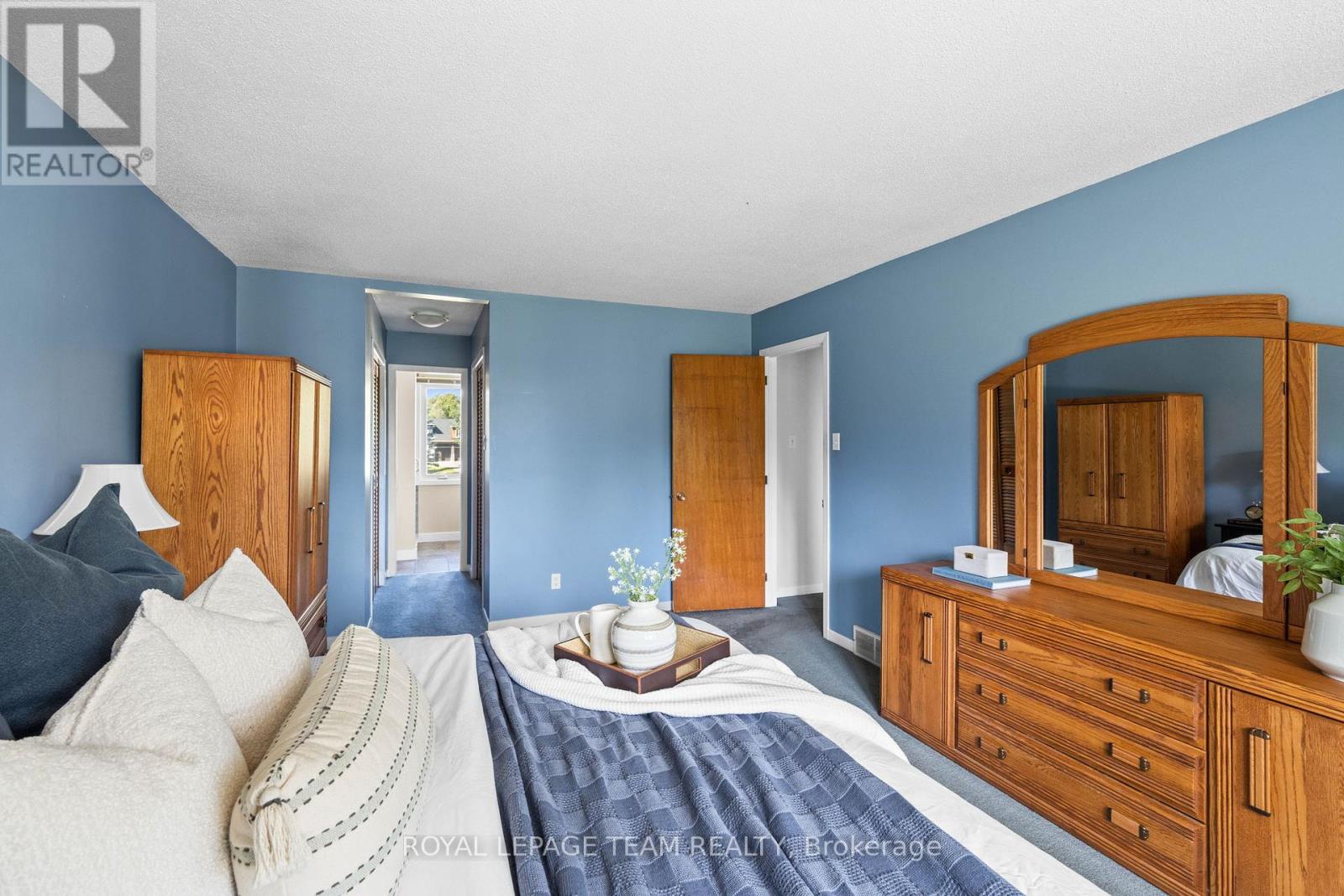 1640 Century Road E