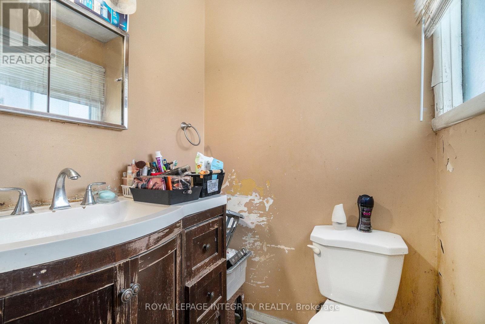 1136 Deer Park Road