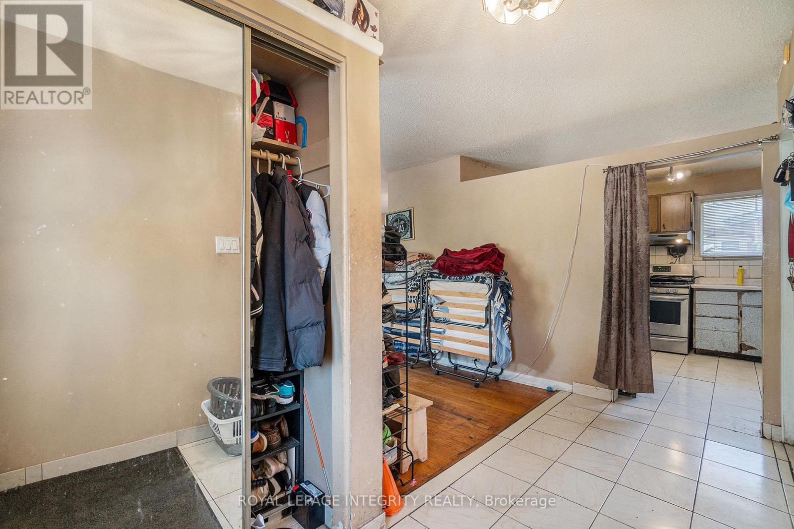 1136 Deer Park Road