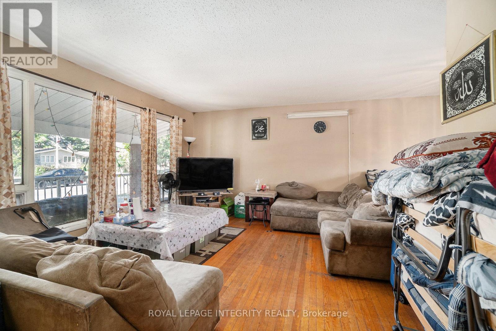 1136 Deer Park Road