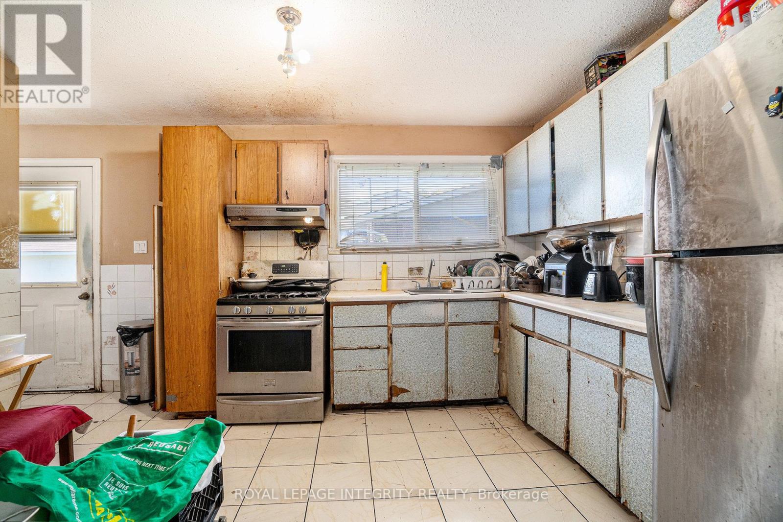 1136 Deer Park Road