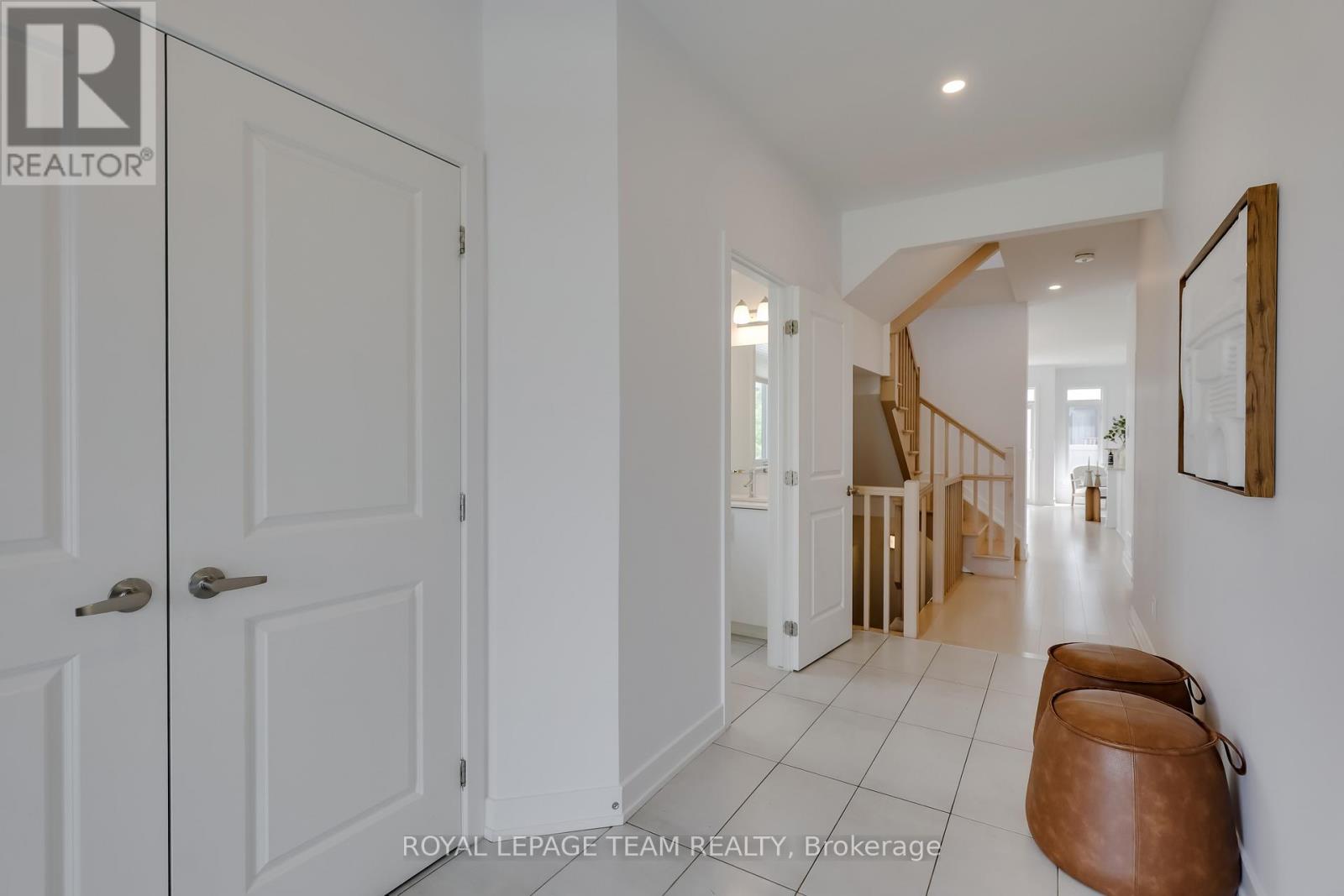 856 Clapham Terrace