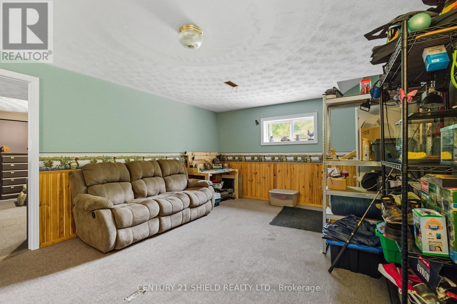 4555 Glen Roy Road