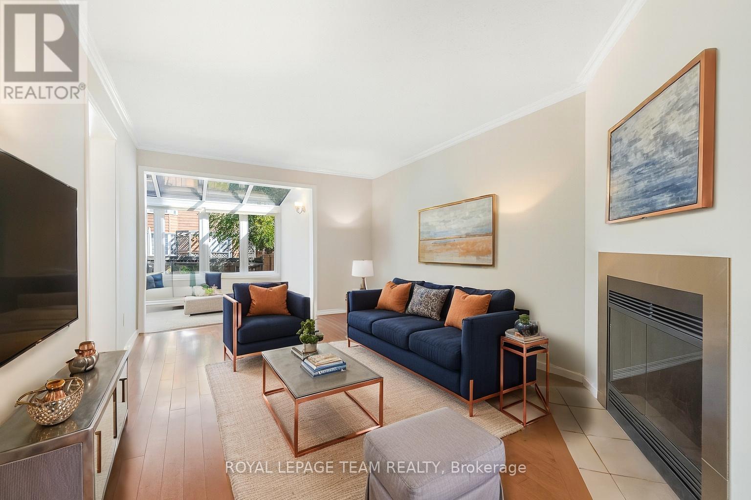 88 Waterton Crescent