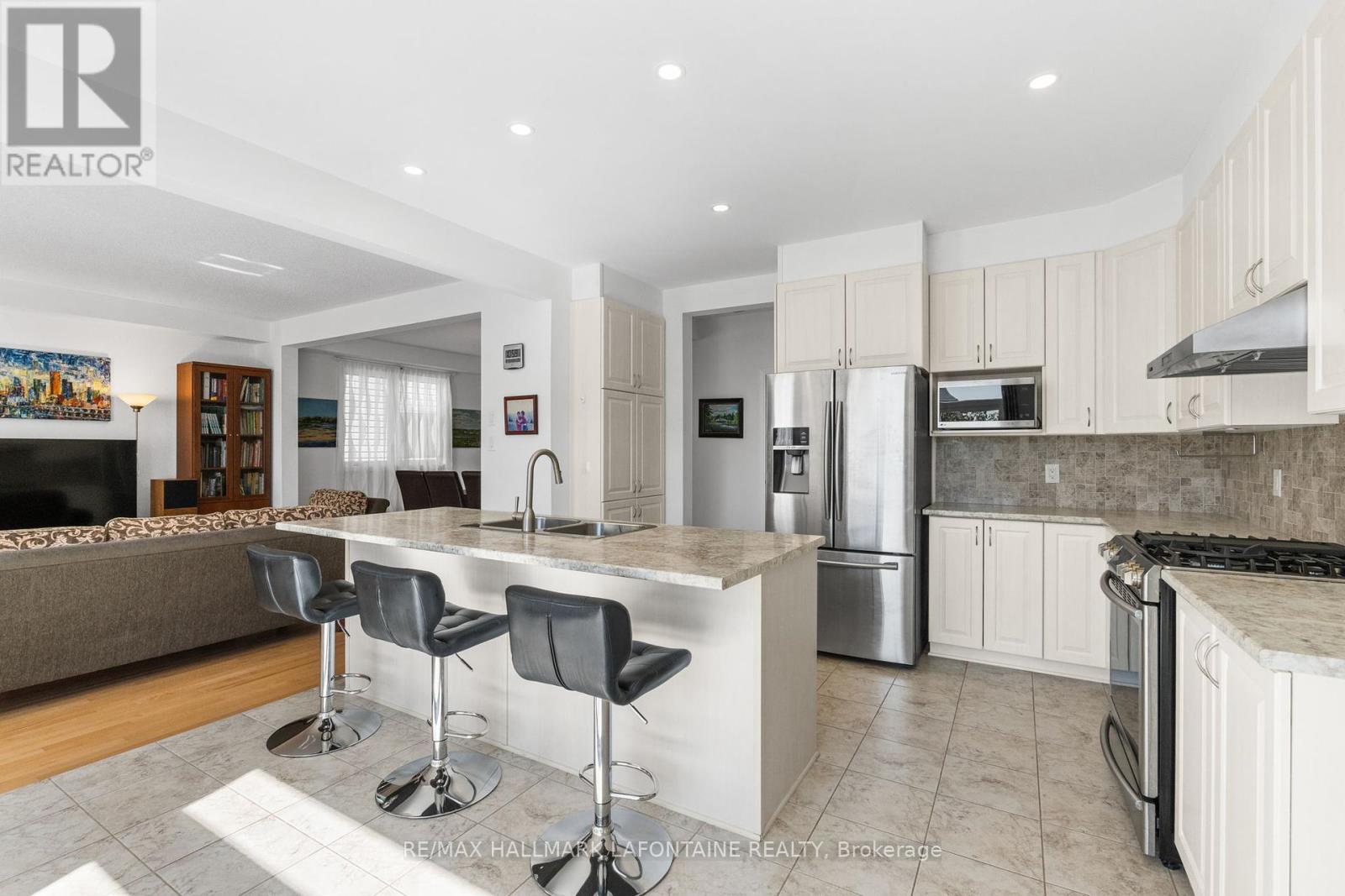 359 Hepatica Way