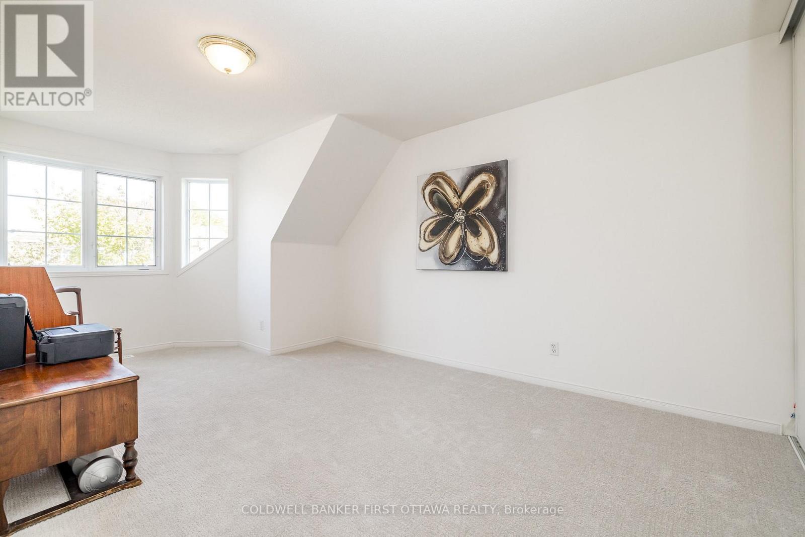 14 Vistapointe Drive