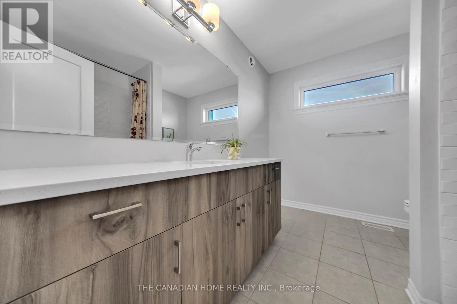 711 Moonflower Crescent