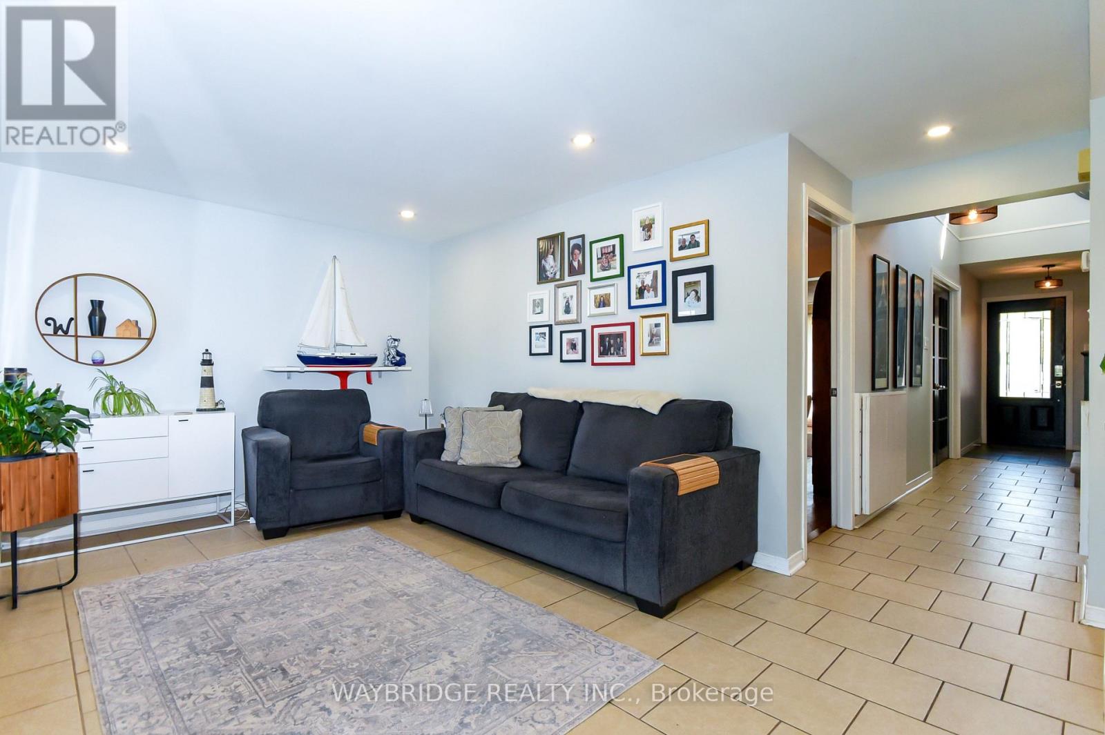 27 Chatham Gardens