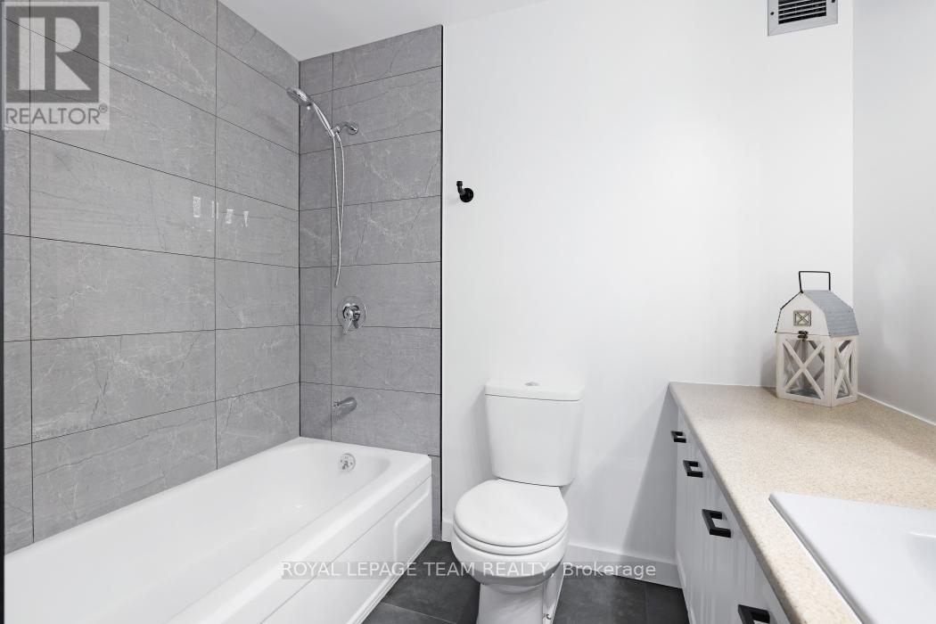 113 - 2951 Riverside Drive