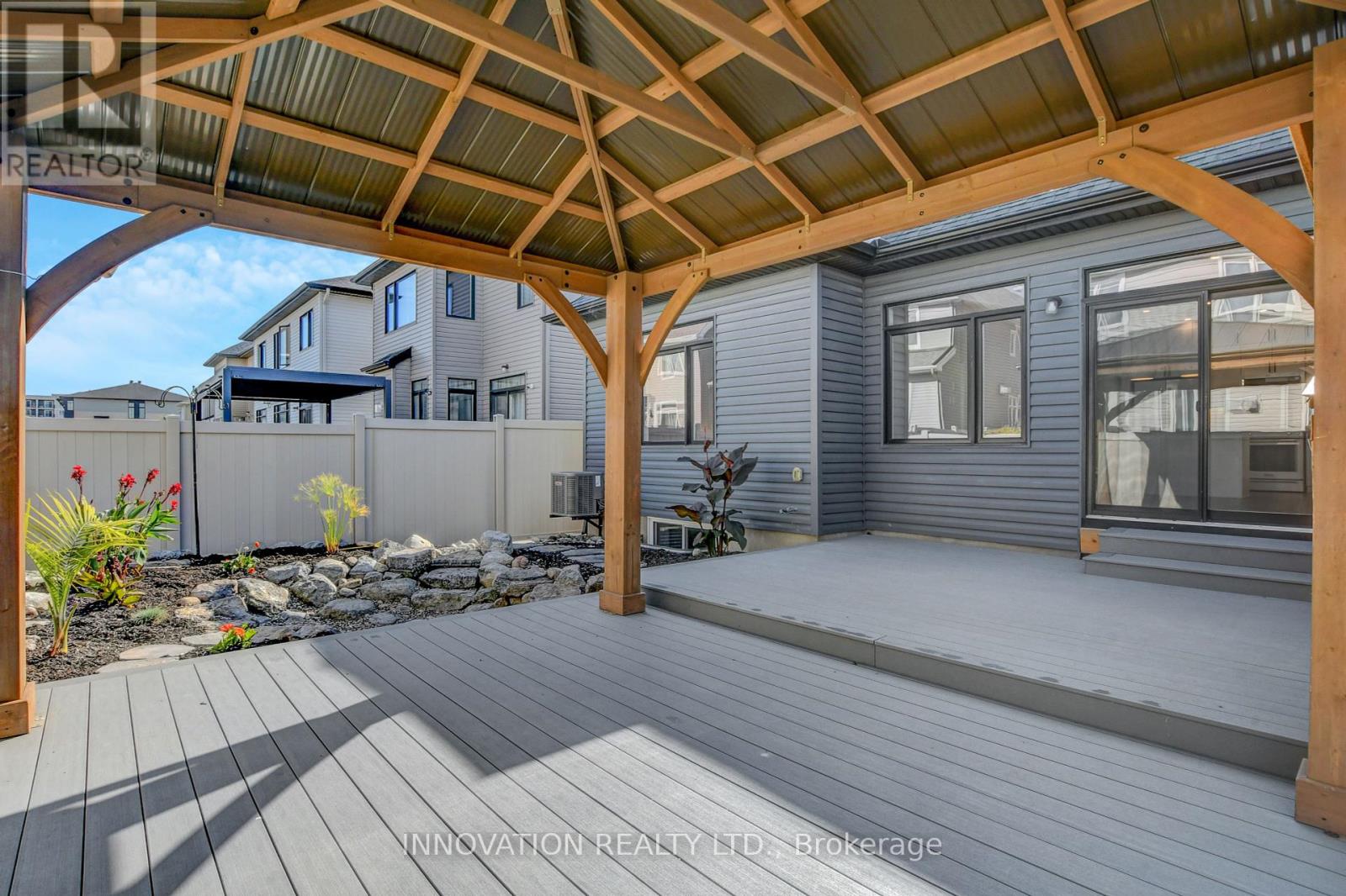 565 Bobolink Ridge