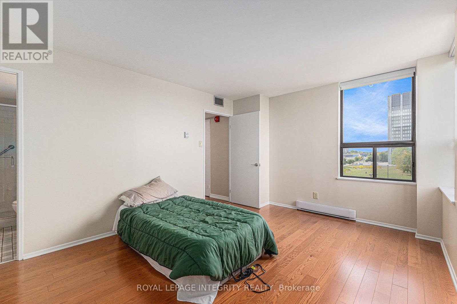 602 - 50 Emmerson Avenue