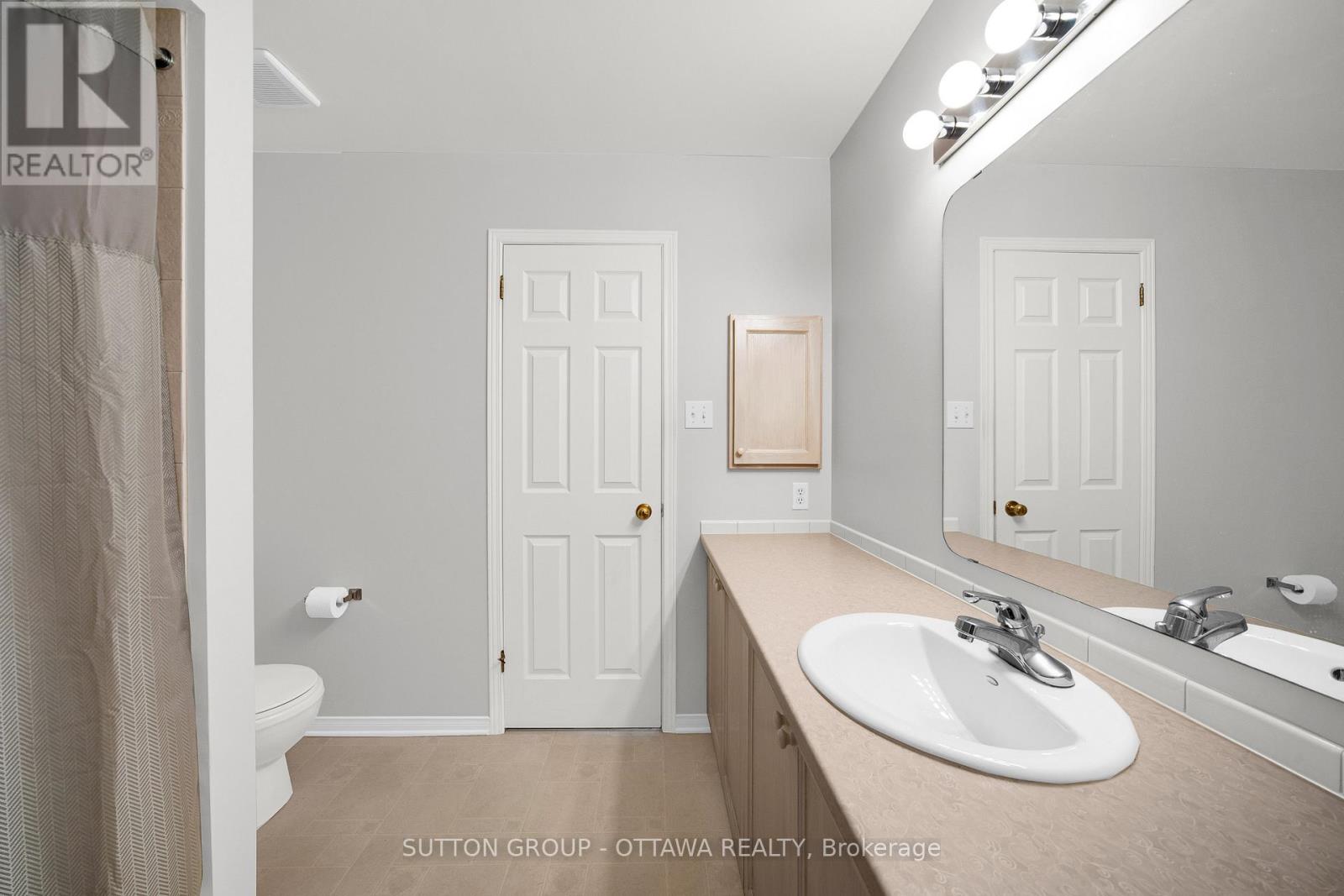 128 Annapolis Circle