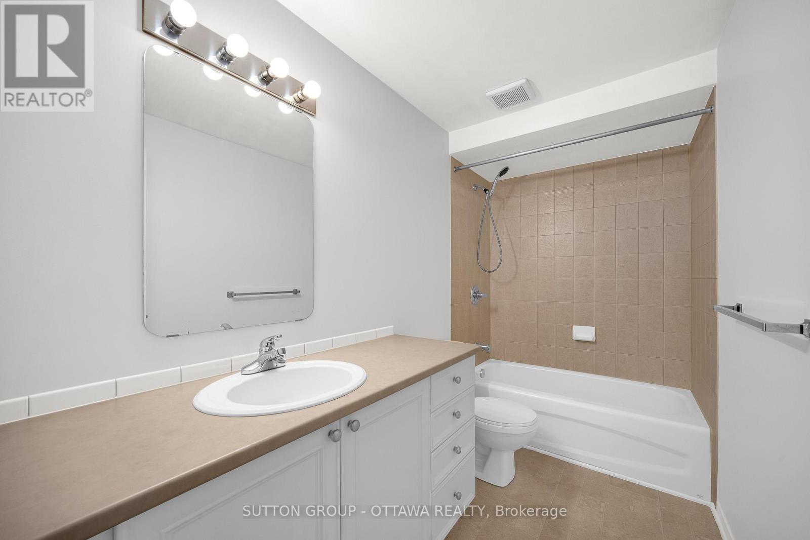 128 Annapolis Circle