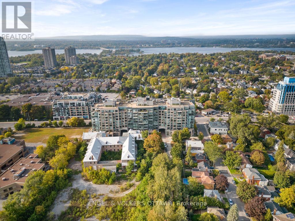 809 - 88 Richmond Road