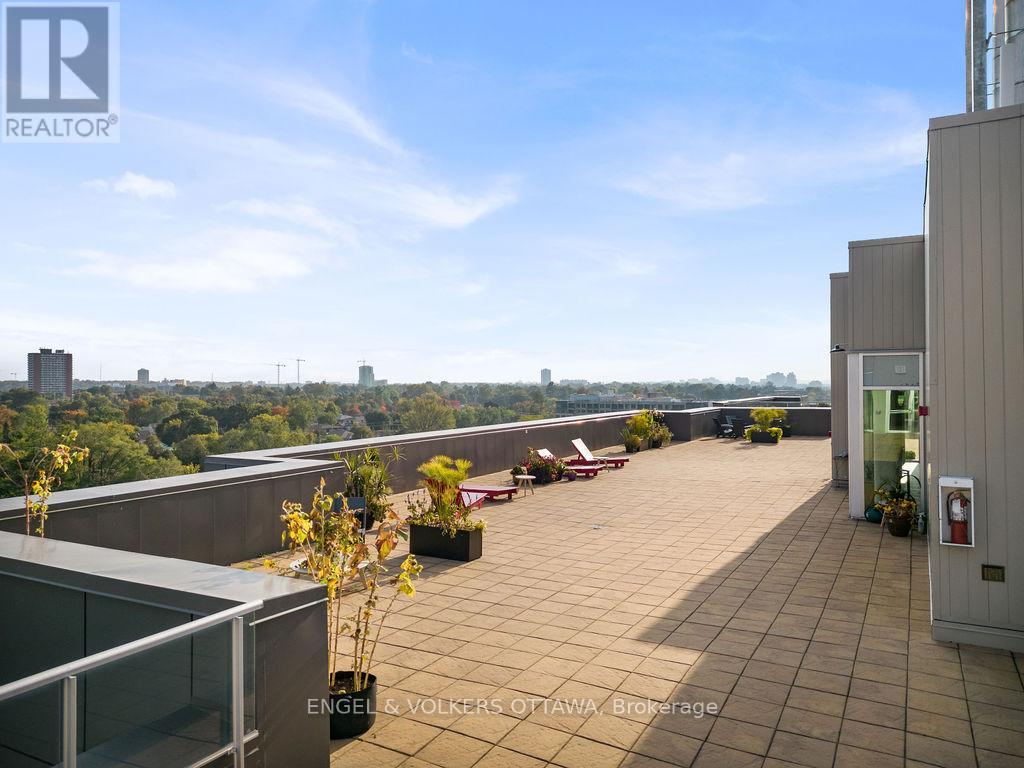 809 - 88 Richmond Road