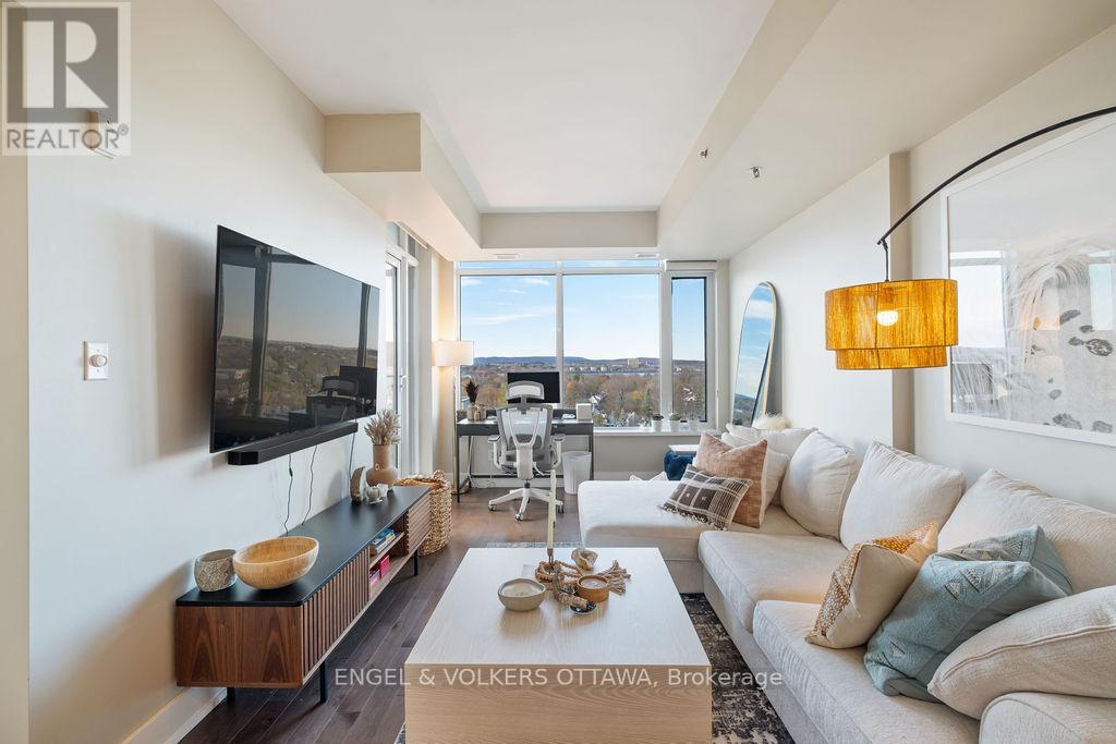 809 - 88 Richmond Road