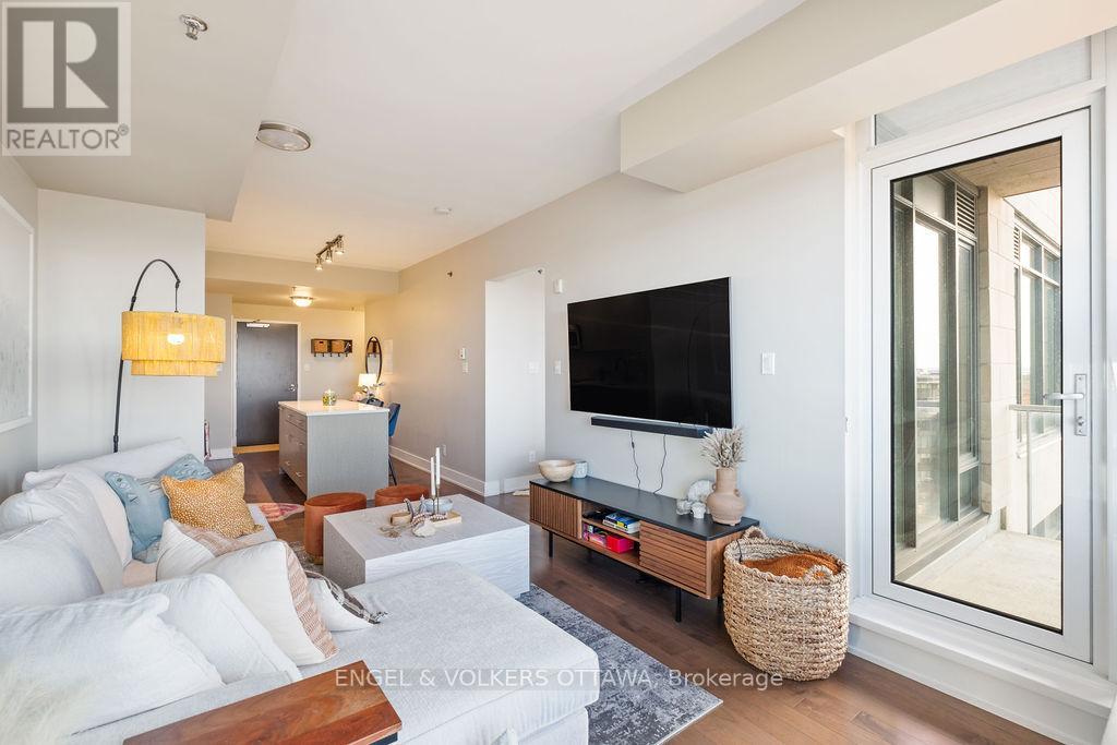 809 - 88 Richmond Road